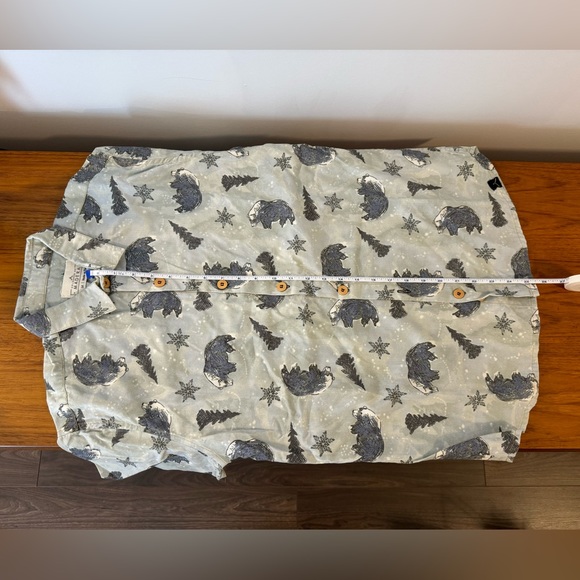 Colgador de Madeira. Short sleeve button up shirt. - Picture 7 of 7